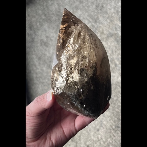 Smoky Garden Quartz Flame - Picture 15 of 17